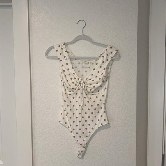Polka Dot Ribbed Bodysuit - Picture 2 of 3
